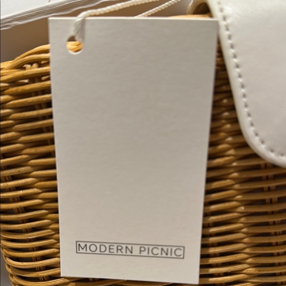 Tan Woven Modern Picnic Purse Insulated - Picture 2 of 3